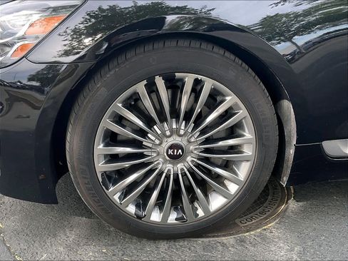 Used 2019 Kia K900 Luxury w/ VIP Package image 11