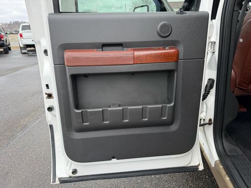 Used 2014 Ford F350 King Ranch image 11