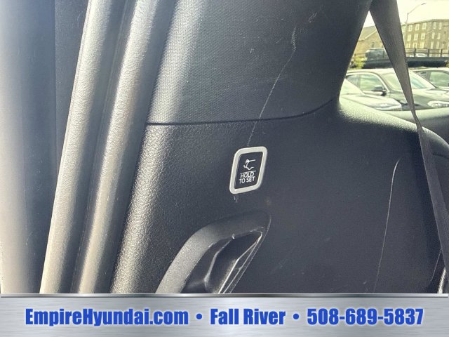 Used 2024 Jeep Wagoneer Series III AWD/4WD image 7