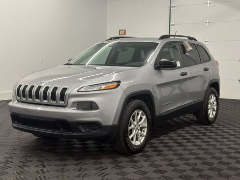 Used 2017 Jeep Cherokee Sport AWD/4WD image 1