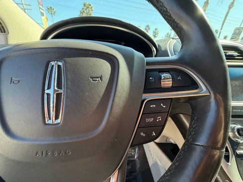 Used 2020 Lincoln Nautilus Reserve w/ Equipment Group 201A image 16