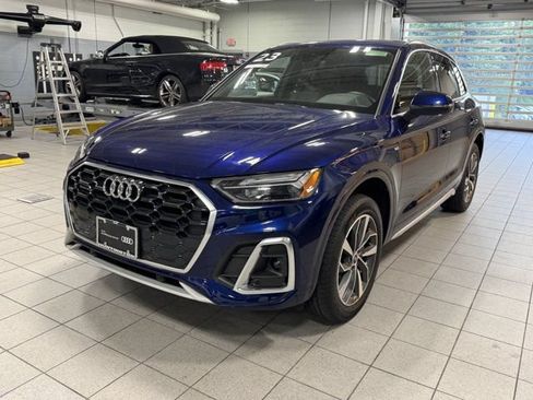 Used 2023 Audi Q5 2.0T Premium w/ Convenience Package AWD/4WD image 8