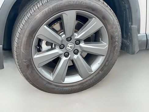 Used 2025 Honda Pilot Sport image 29