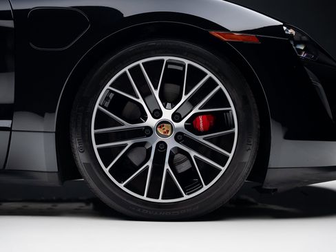 Used 2022 Porsche Taycan 4S image 37