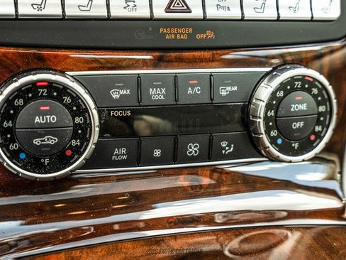 Used 2017 Mercedes-Benz SL 550 image 55