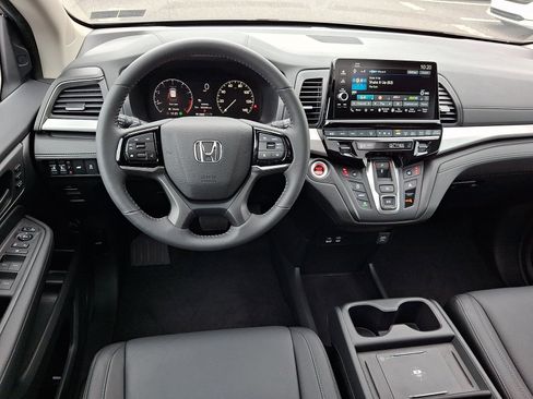Used 2026 Honda Odyssey EX-L image 12