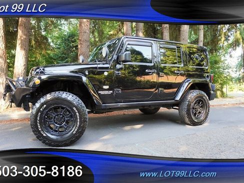 Used 2011 Jeep Wrangler Unlimited 70th Anniversary w/ Connectivity Group AWD/4WD image 5