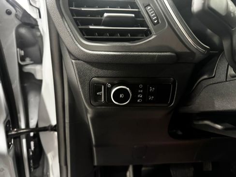 Used 2025 Ford Escape Platinum AWD/4WD image 31