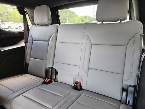 Used 2024 Chevrolet Tahoe LT w/ Luxury Package RWD image 30