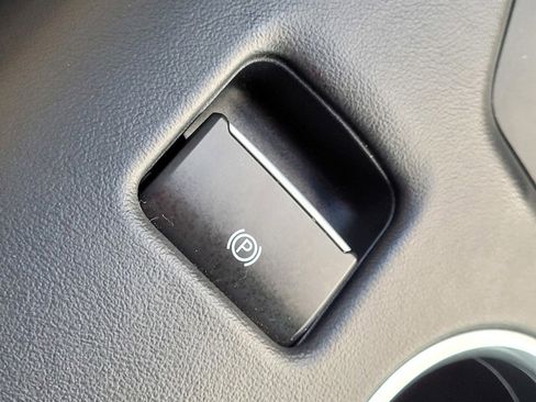 Used 2024 Ford Mustang Premium image 27