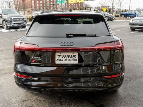 Used 2024 Audi Q8 e-tron Prestige image 44