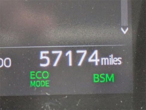 Used 2024 Toyota Camry SE image 28