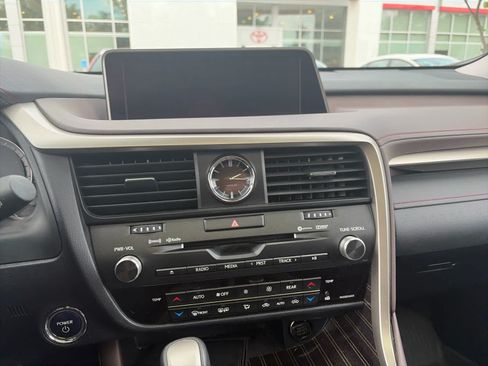 Used 2019 Lexus RX 450hL Luxury w/ Cold Area Package AWD/4WD image 8