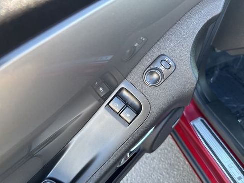 Used 2011 Chevrolet Camaro SS image 12