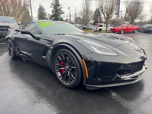 Used 2016 Chevrolet Corvette Z06 w/ 3LZ Preferred Equipment Group image 6