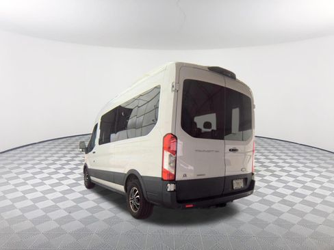 Used 2022 Ford Transit 350 XLT RWD image 4