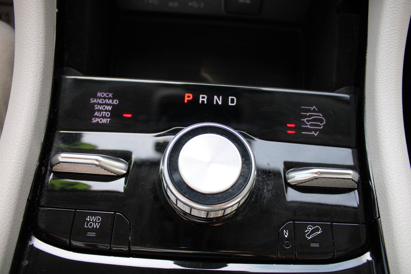 Certified 2022 Jeep Grand Cherokee L Overland w/ Advanced Protech Group III AWD/4WD image 24