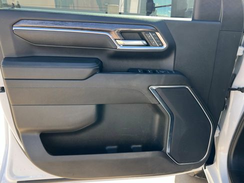 Used 2024 Chevrolet Silverado 2500 LTZ image 14