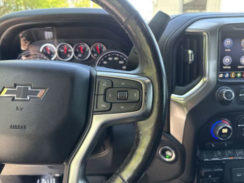 Used 2019 Chevrolet Silverado 1500 RST image 18