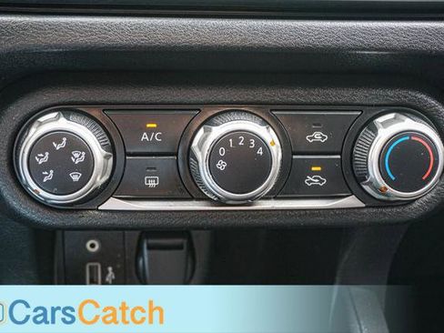 Used 2021 Nissan Versa S image 34