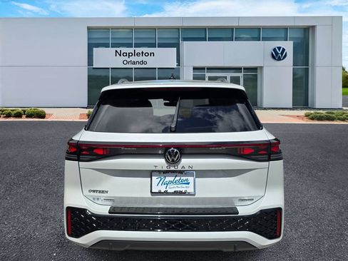 New 2026 Volkswagen Tiguan SEL R-Line AWD/4WD image 5