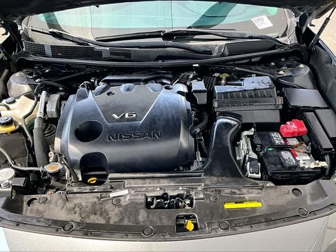 Used 2018 Nissan Maxima Platinum FWD image 32