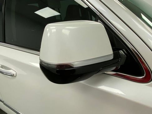 Used 2016 Cadillac Escalade Premium image 14