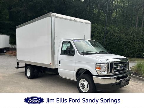 New 2025 Ford E-450 and Econoline 450 Super Duty w/ Power Equipment Group RWD image 1