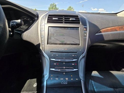 Used 2014 Lincoln MKZ AWD image 13