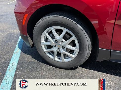 Used 2024 Chevrolet Equinox LT w/ LPO, Floor Liner Package FWD image 9