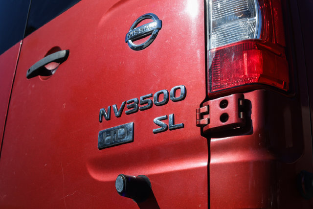 Used 2016 Nissan NV 3500 SL RWD image 21