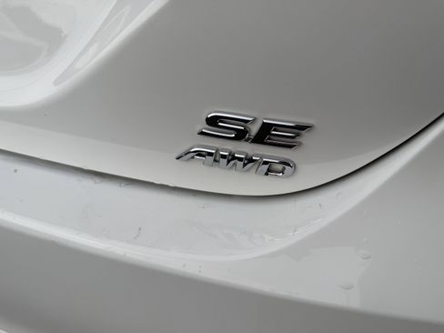 Used 2023 Toyota Camry SE w/ Cold Weather Package image 8