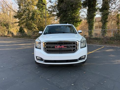 Used 2016 GMC Yukon SLT w/ HD Trailering Package image 2