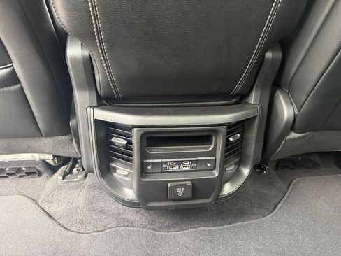 Used 2025 RAM 1500 Laramie AWD/4WD image 29