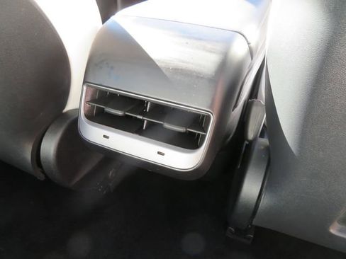 Used 2023 Tesla Model 3 Standard Range image 15