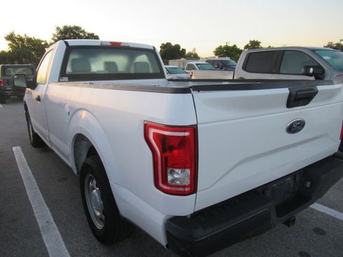 Used 2017 Ford F150 XL w/ Equipment Group 101A Mid RWD image 4