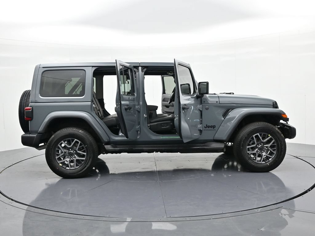 New 2026 Jeep Wrangler Unlimited Sahara AWD/4WD image 24
