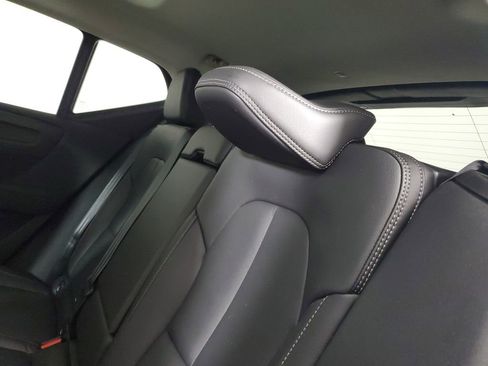 Certified 2025 Volvo XC40 B5 Core image 15