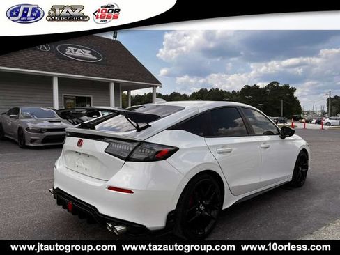 Used 2023 Honda Civic Sport image 3