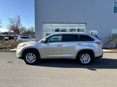 Used 2014 Toyota Highlander LE