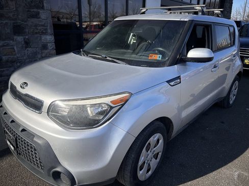Used 2015 Kia Soul image 3