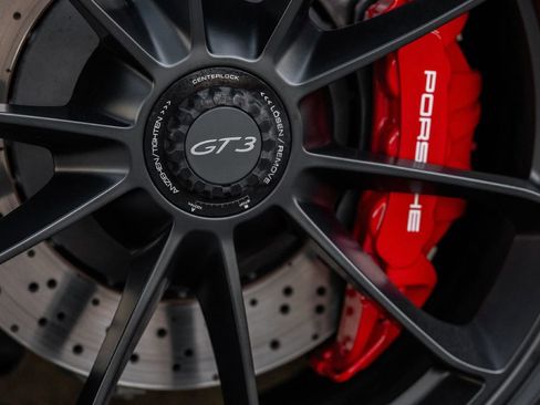 Used 2018 Porsche 911 GT3 image 10