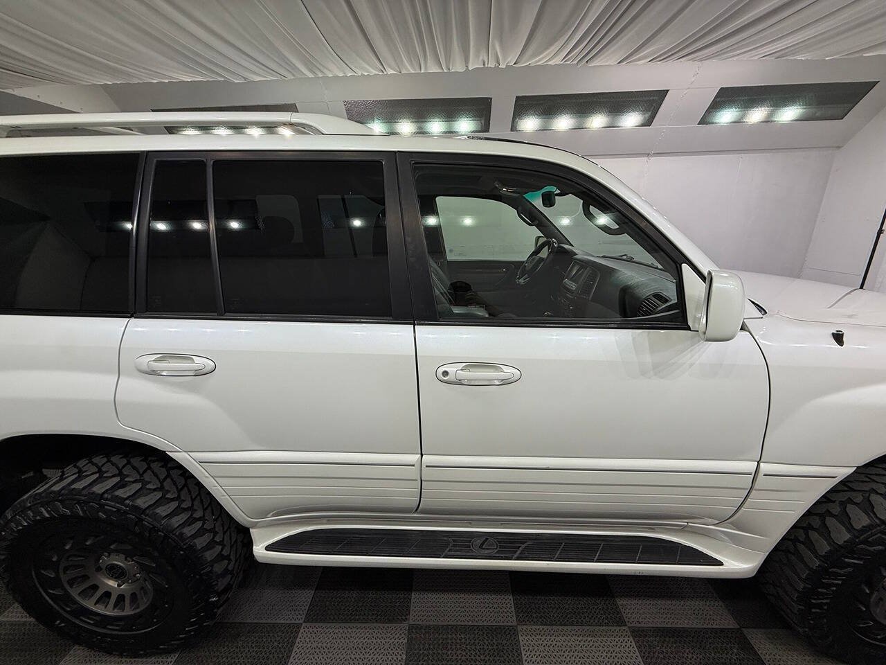 Used 2004 Lexus LX 470 4WD image 13