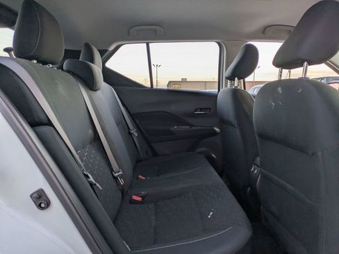 Used 2023 Nissan Kicks SV image 30