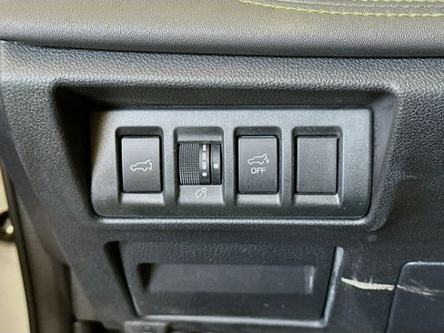 Used 2025 Subaru Outback Onyx Edition image 16