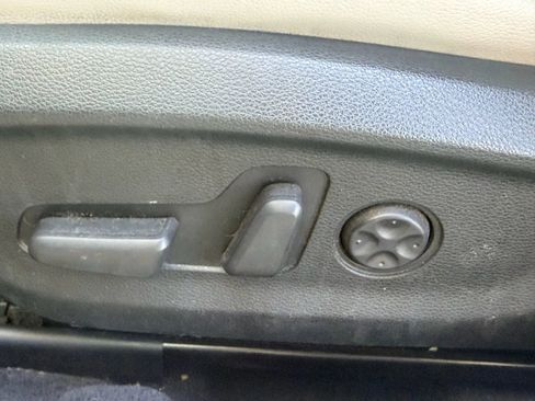 Used 2017 Hyundai Sonata Limited w/ Ultimate Package 02 image 24