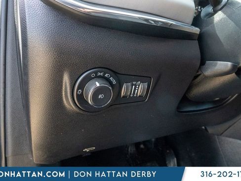 Used 2022 Jeep Compass Limited AWD/4WD image 16