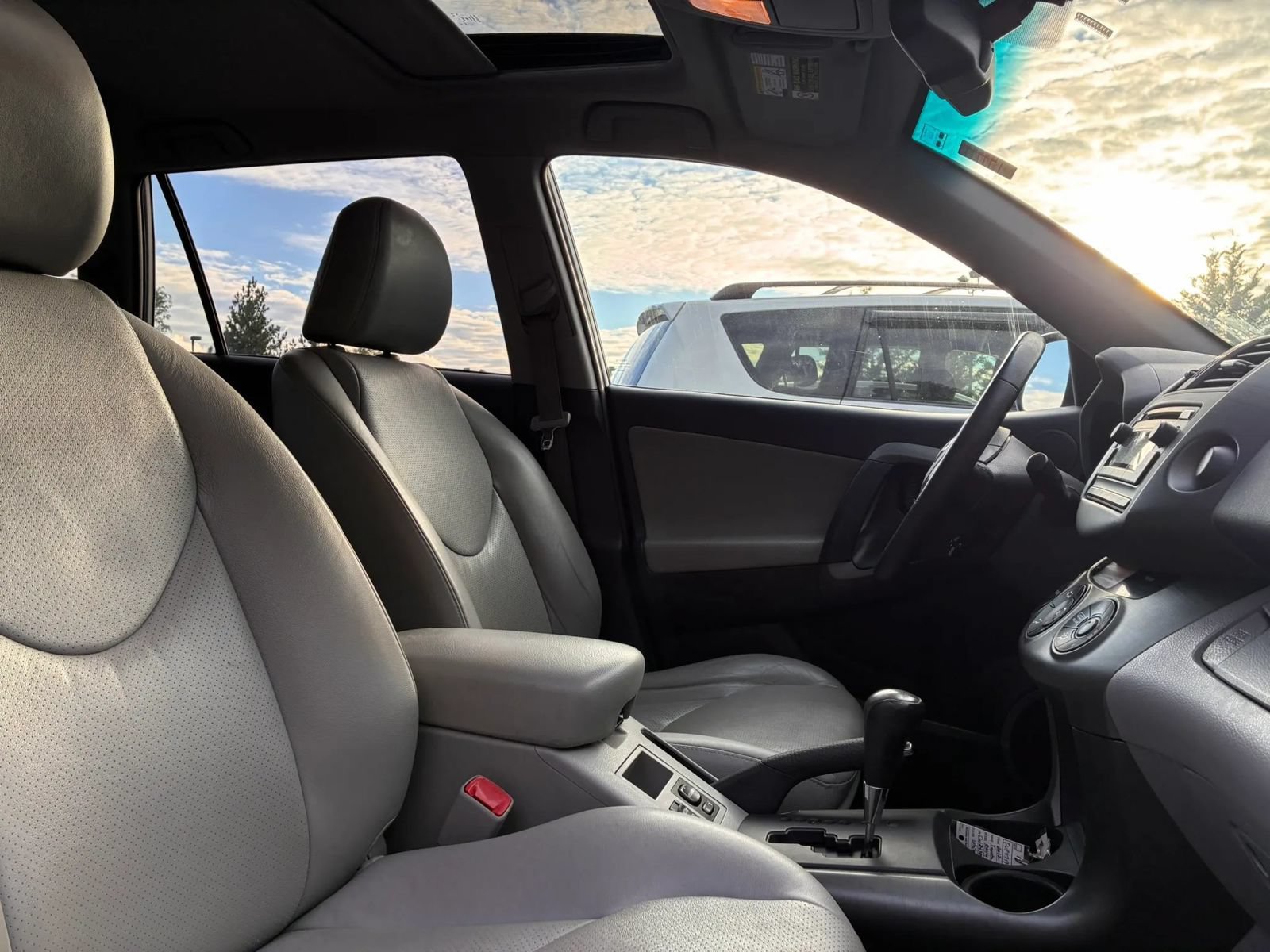Used 2012 Toyota RAV4 Limited w/ Premium Plus Value Pkg AWD/4WD image 28