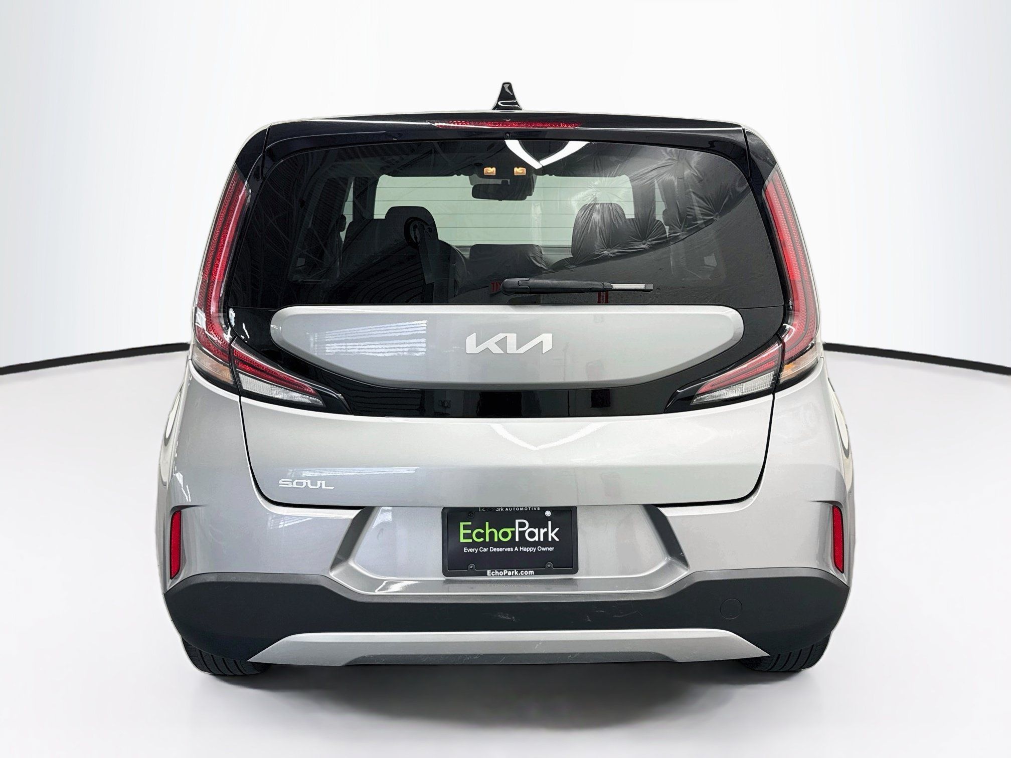 Used 2025 Kia Soul LX w/ LX Technology Package FWD image 7