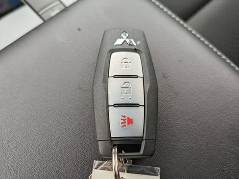 New 2026 Mitsubishi Outlander ES FWD image 28